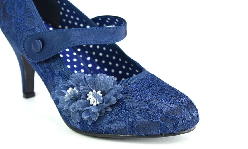 Image 11: Women's Floral Lace Shoes