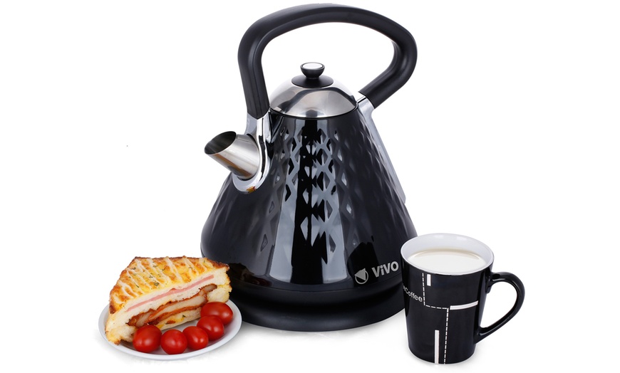 Image 6: Electric Kettle and Toaster Set