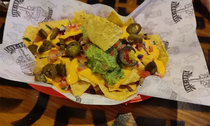 Menú de hamburguesa o pizza Love & Hate para 2 o 4