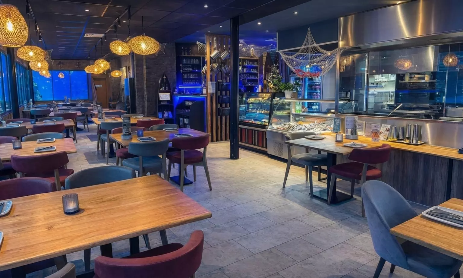 Meze-Platte mit 6 der 12 Meze für 2 oder 4 Personen