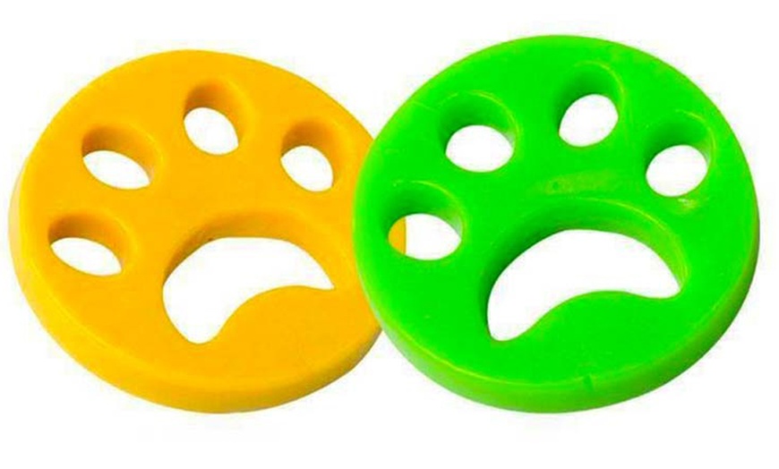 Image 2: One, Two or Four Reusable Hair Catchers for Washing Machines