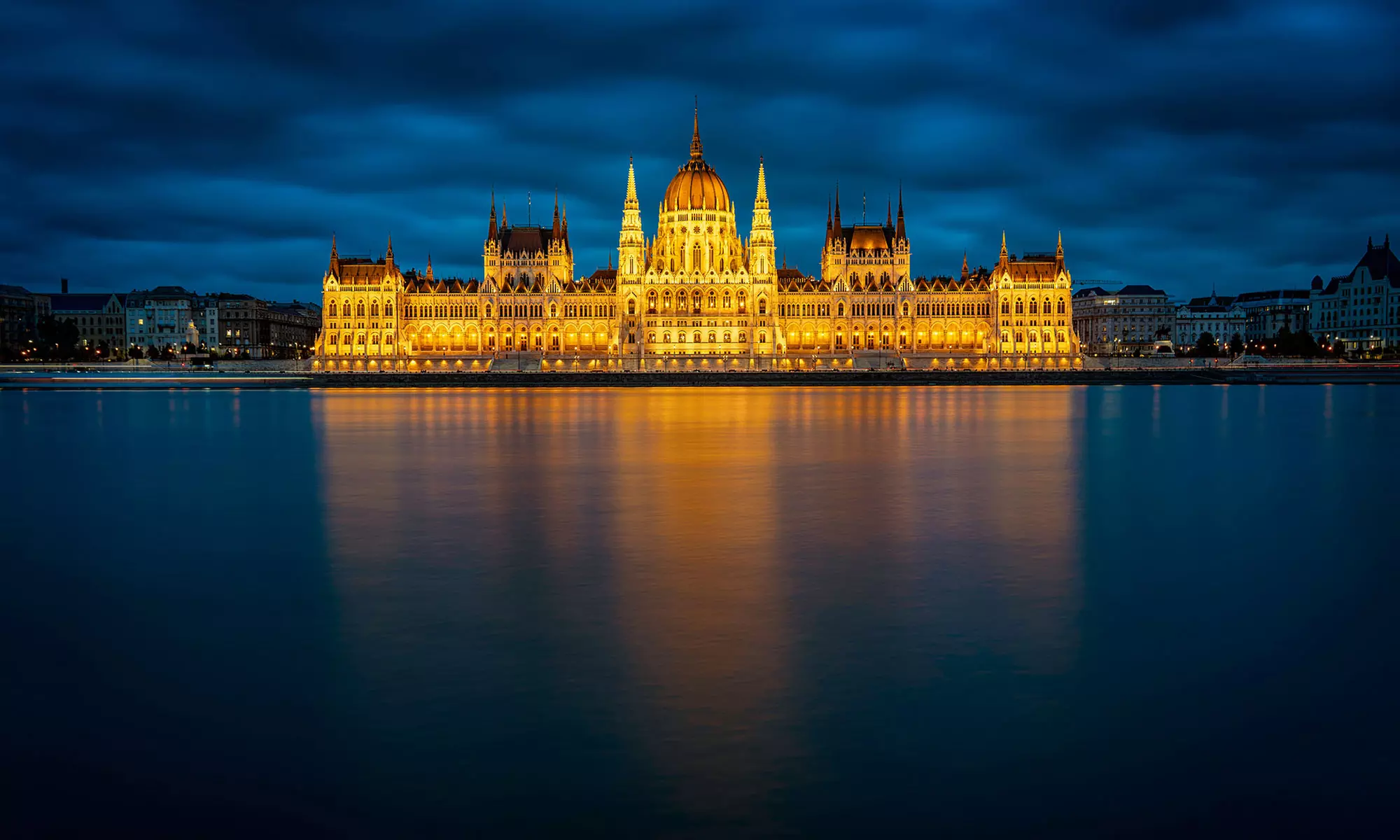 ✈ Budapest: 2, 3, or 4 Nights with Return Flights