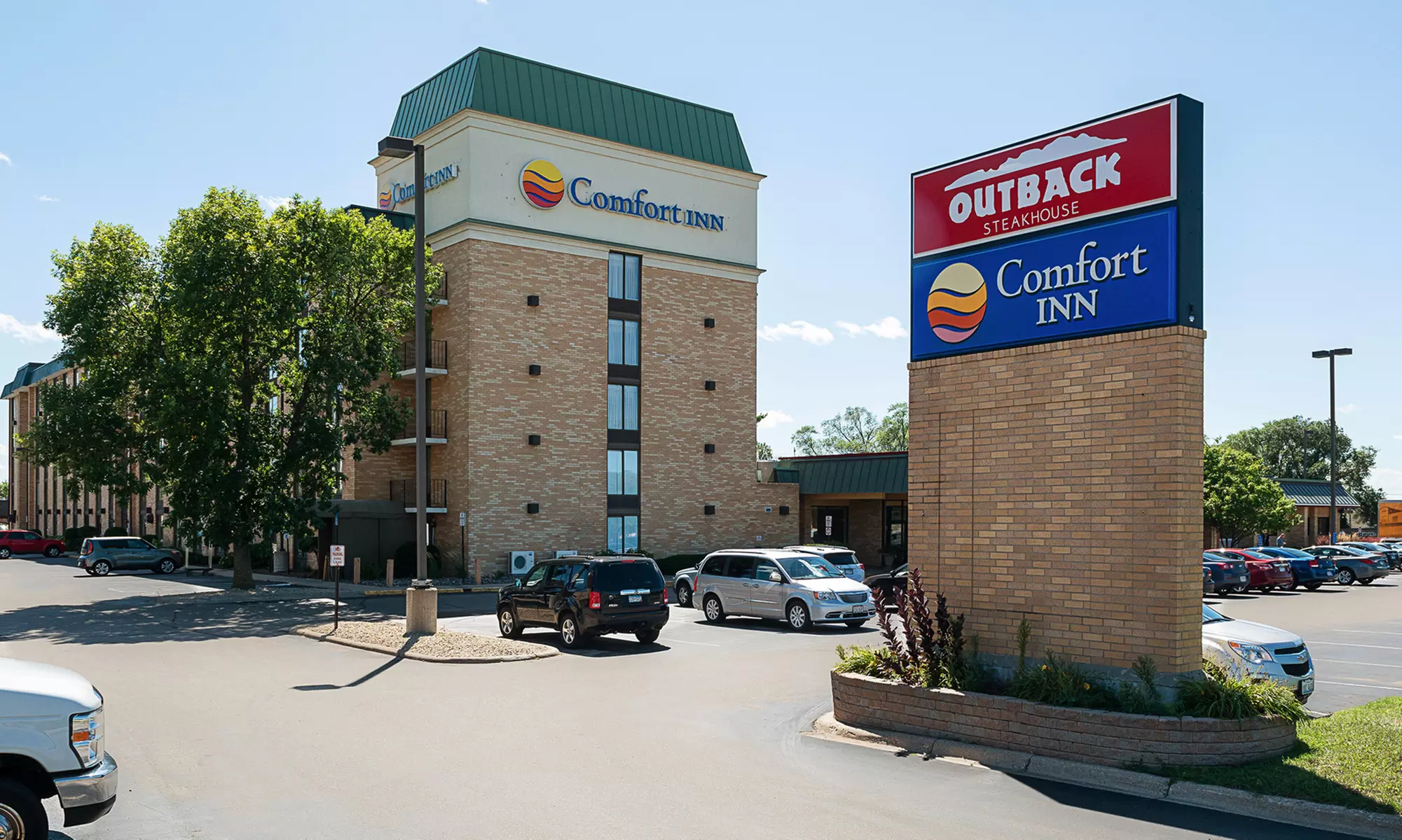 Stay at Comfort Inn Airport Bloomington in Bloomington, MN; Dates into June - Second Medium