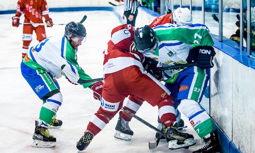 Image 1: Ice Hockey in London! Lee Valley Lions