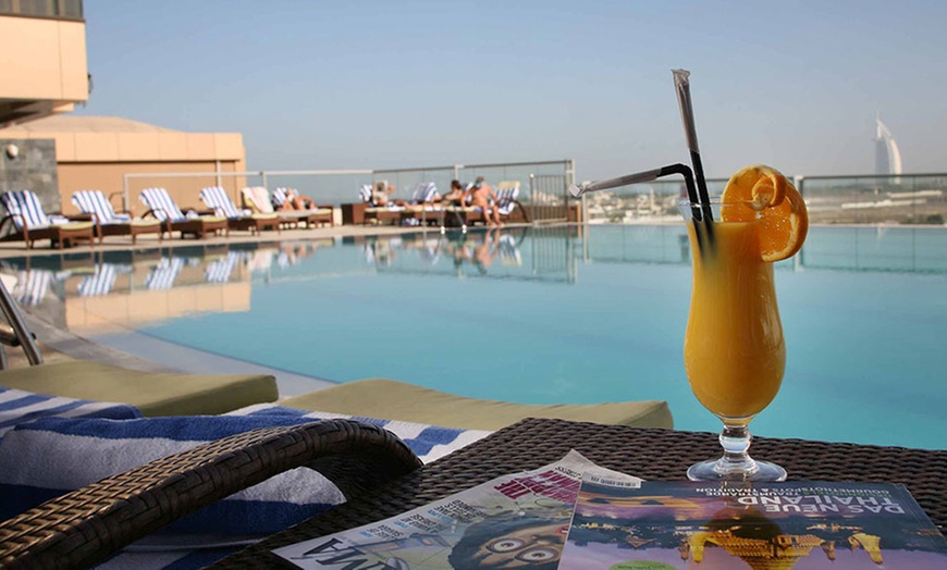 Image 2: Pool and Fitness Facilities Access at Pool Bar at 4* Two Seasons Hotel