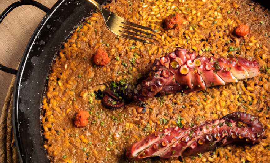 Image 9: Menú de arroces, mariscada o premium para 2 con entrantes y bebidas