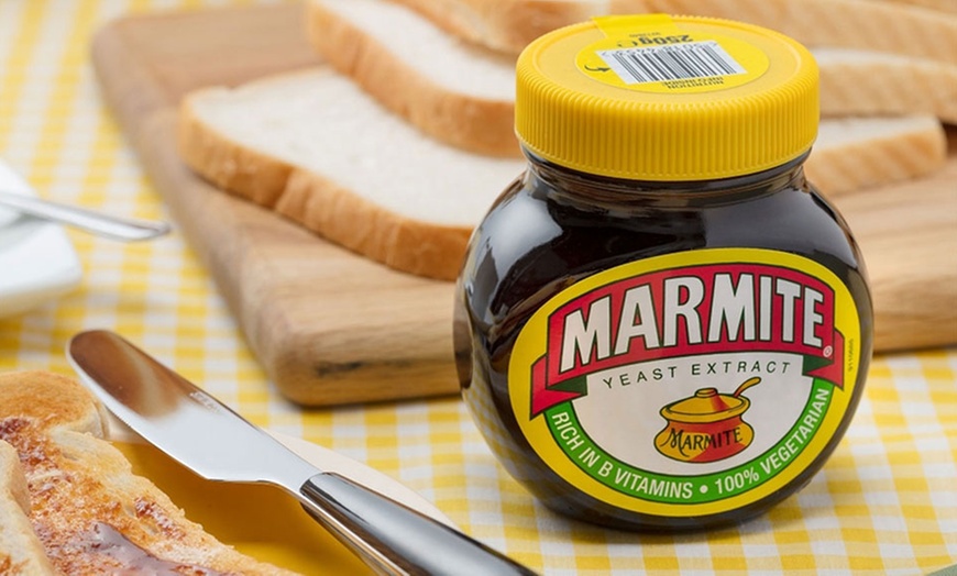 Image 5: Two-Pack of Marmite Yeast Extract Spread 125g