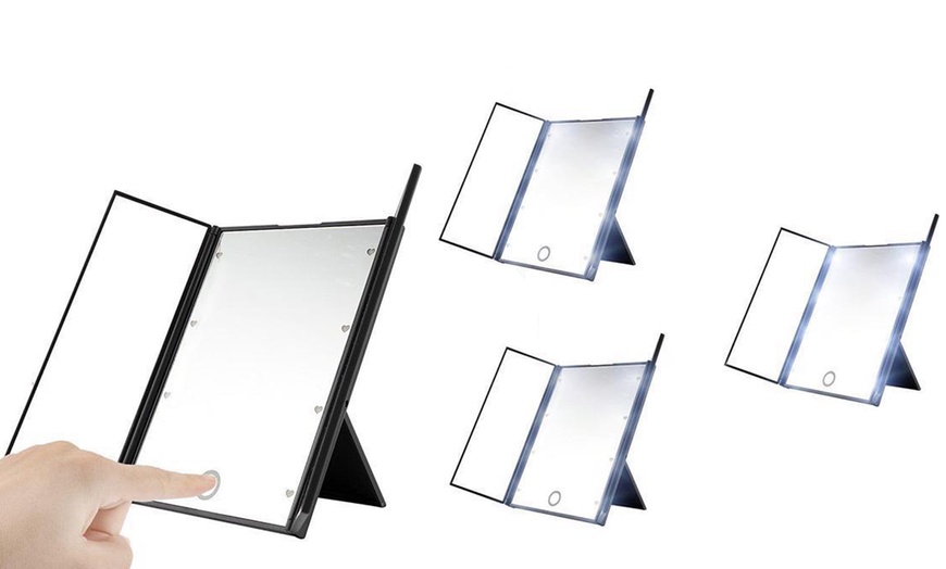 Image 4: LED Foldable Mirror