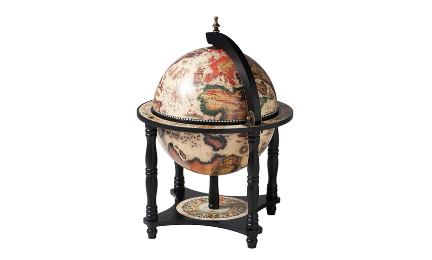 Image 9: Bar Globes