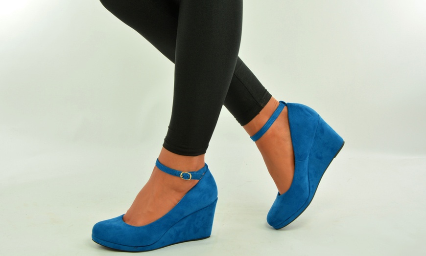 Image 8: Women's Ankle Strap Wedges