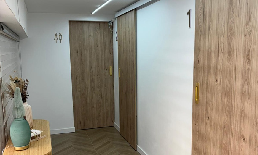 Image 3: Hidratación de labios con dermapen y mascarilla labial