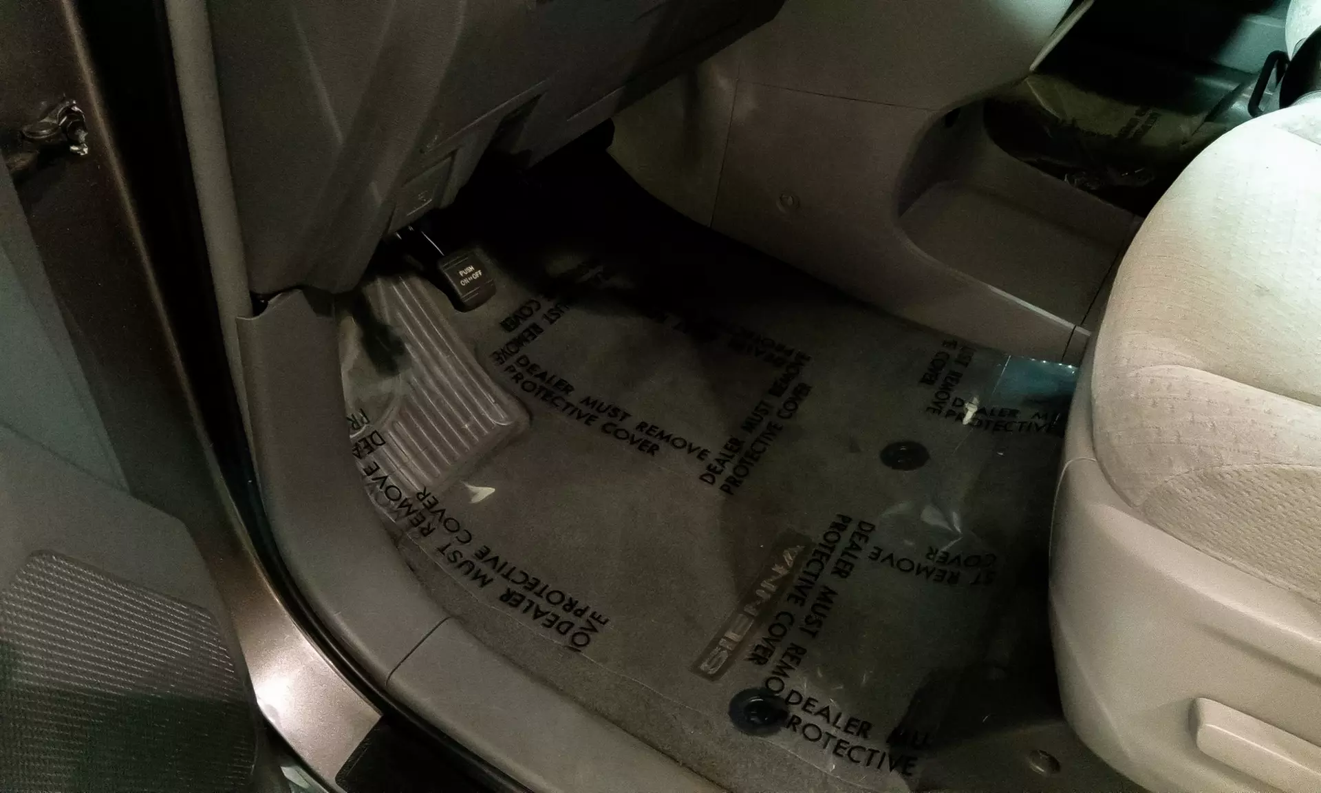 Exterior & Interior Detailing or Ceramic Coatings 
