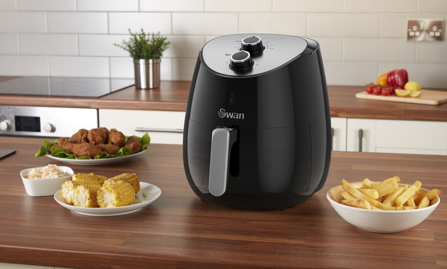 Image 1: Swan 5L Manual Air Fryer
