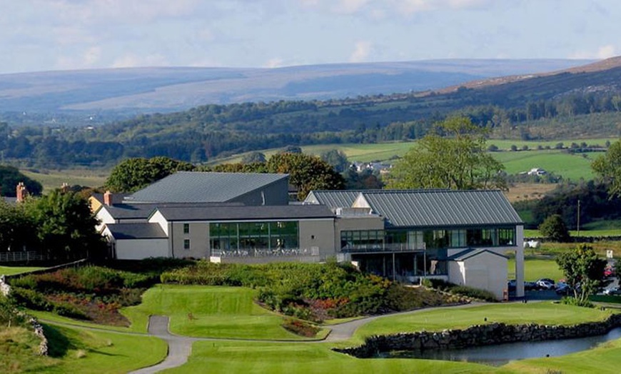 Image 2: Co. Sligo: 1 or 2 Night 4* Spa Break with Golf