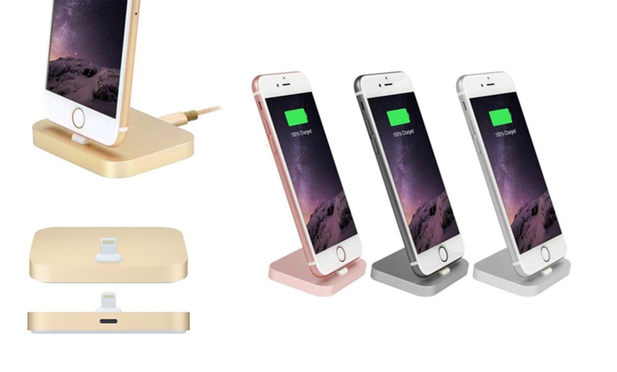 Image 1: Charging Station for iPhones
