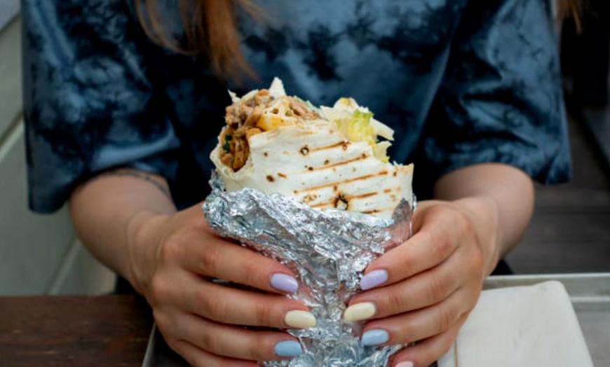 Image 16: Menú de kebab o durum para 2 o 4 personas con opciones vegetarianas