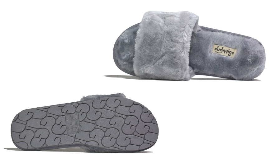 Image 18: Women's Fluffy Slippers