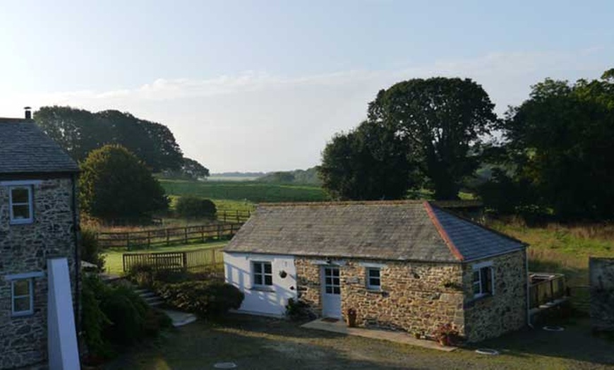 Image 2: Cornwall: 3- to 7-Night Cottage Stay