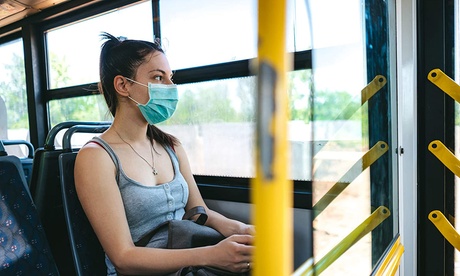 Fino a 50 maschere triplo strato monouso