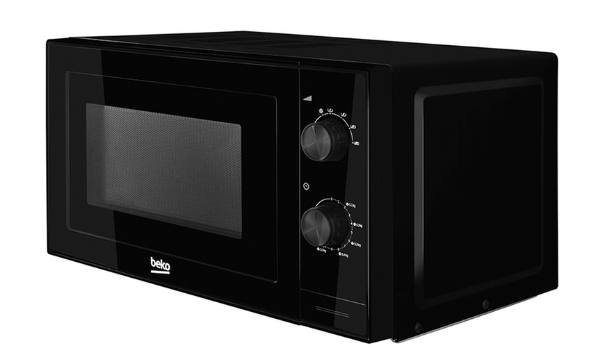 Image 2: Beko Compact Microwave 700W