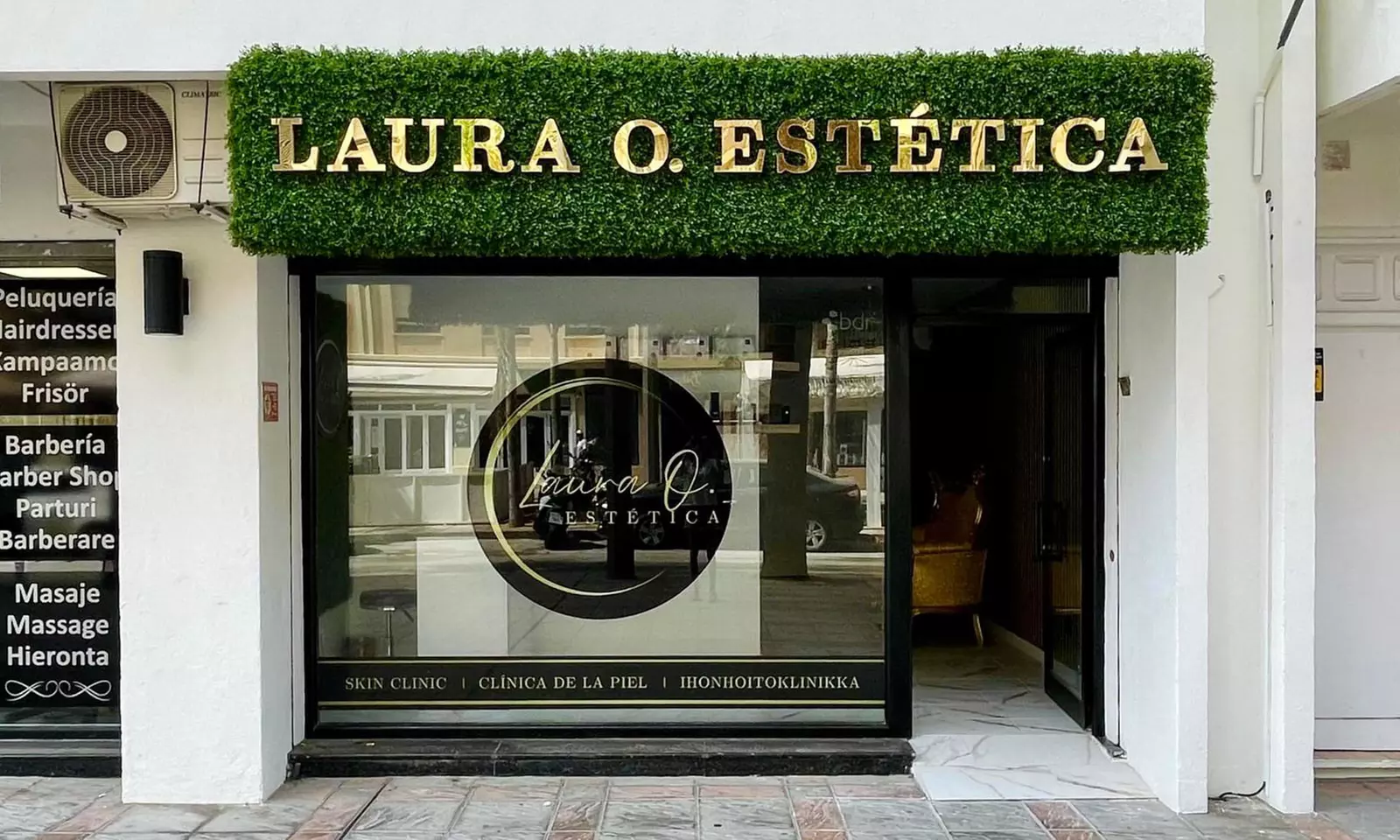 1, 3 o 5 sesiones de depilación IPL en zona a elegir entre pequeña, mediana o grande (hasta un 65% de descuento) - Primary Image