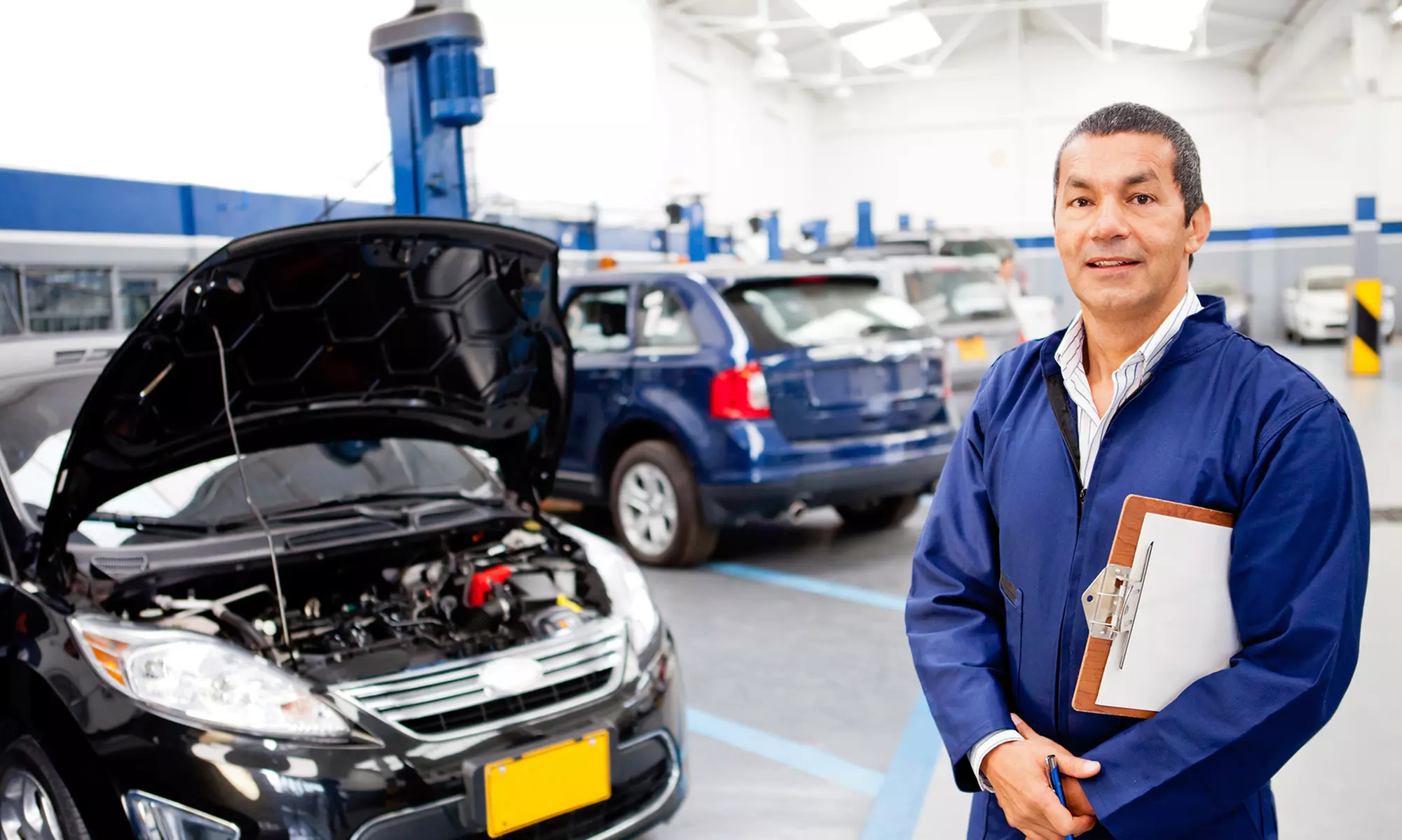 MOT Test at Autolink Service Centre (Up to 35% Off) - Primary Image