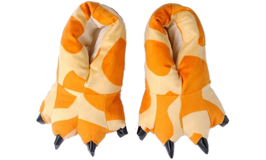 Image 7: Winter Warm Paw Slippers