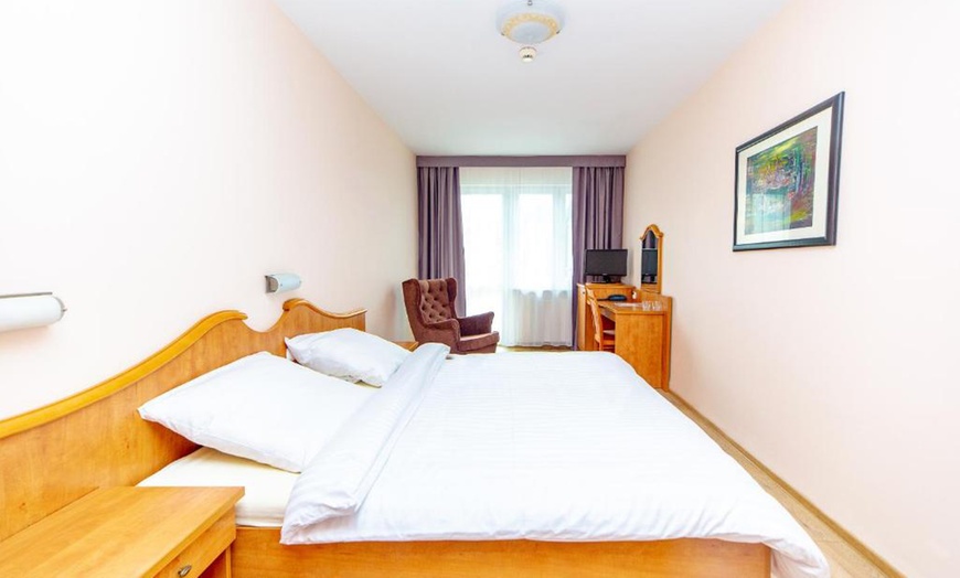 Image 5: Świnoujście: pokój dla 2 lub 3 osób z wyżywieniem HB i basenem