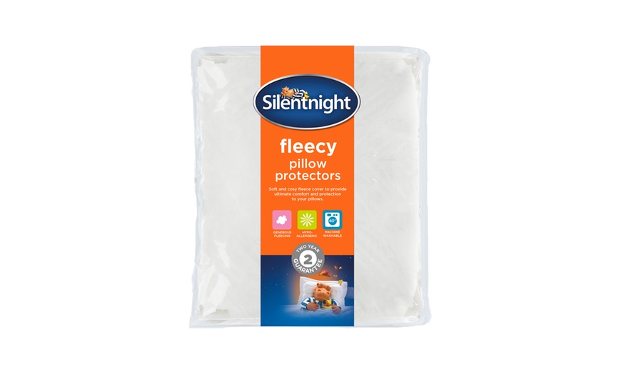 Image 4: Silentnight Mattress Protector