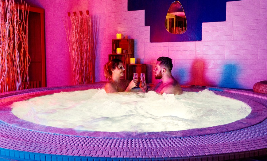 Image 3: Spa Ô de Mer : accès au spa avec vue mer