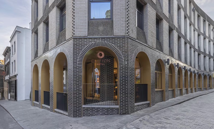 Image 5: 4* City Center Bliss in Bristol: Deluxe or Executive Room for 2