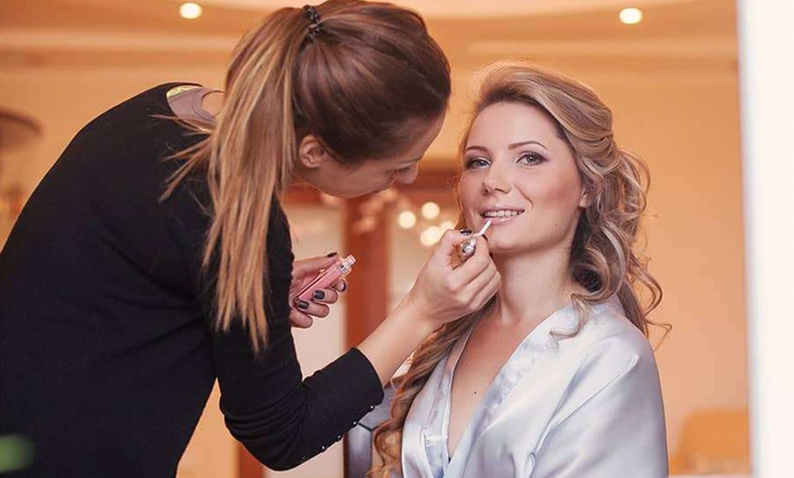 Image 6: Enjoy Up to 32% Off Makeup Courses at Makeup School Sydney