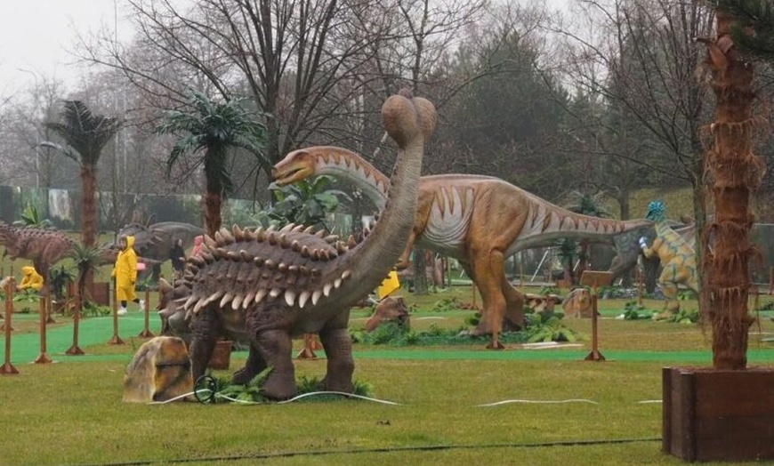 Image 9: Całodniowe bilety wstępu dla 1 osoby lub rodziny do parków DinoWorld