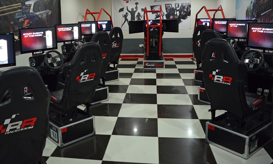 Image 4: Formula DXB Max Driving Experience