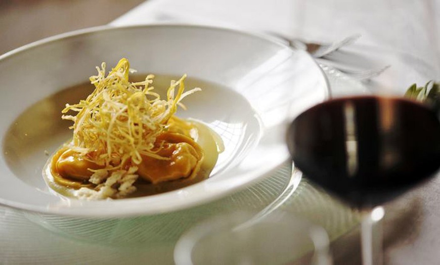 Image 17: Fino al 32% di sconto su Cena di Lusso / Gourmet da Ca San Sebastiano Wine Resorte E Spa