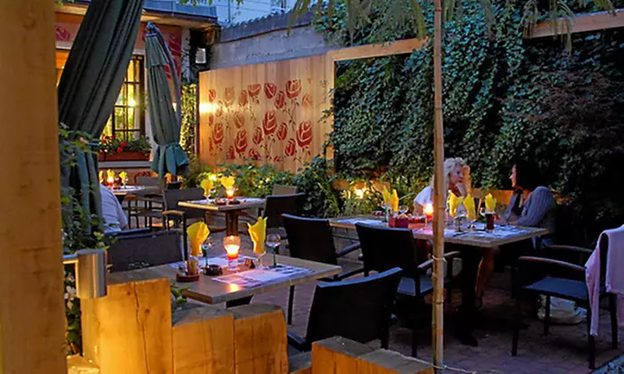 Tartes flambées salées et sucrées à volonté aux 2 Roses