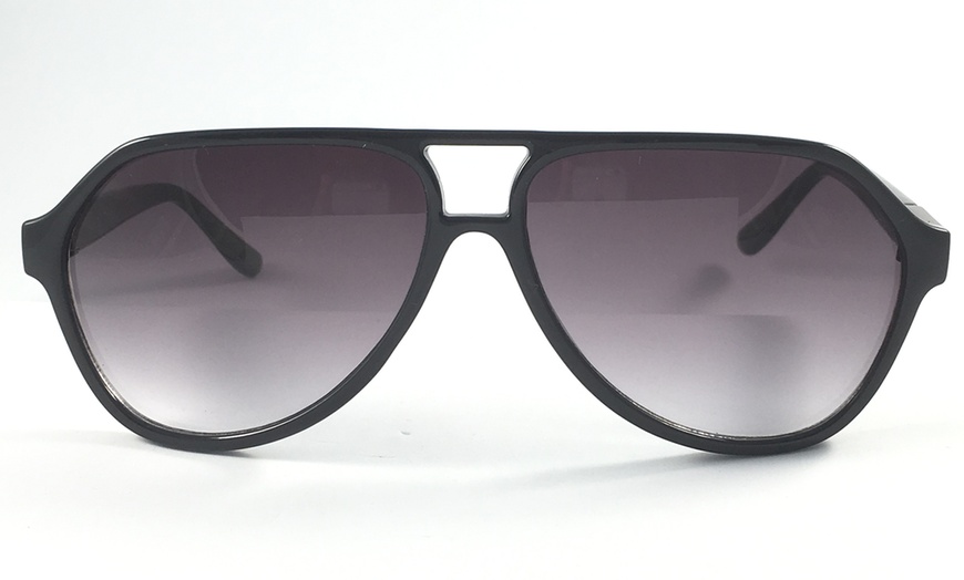 Image 2: Guess Unisex Sunglasses