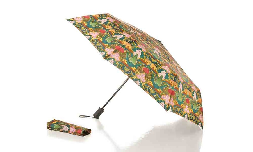 Image 7: Golf or Compact Umbrella designed by Laurence Llewellyn-Bowen