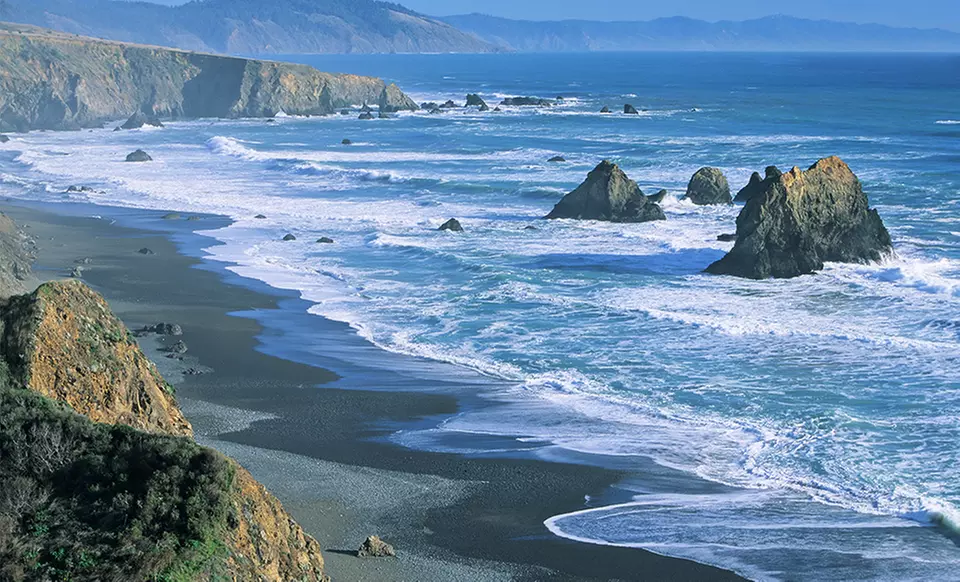 Stay with Optional Coffee Beans at The Coastal Inn and Suites in Long Beach, WA. Dates into June. - Primary Image