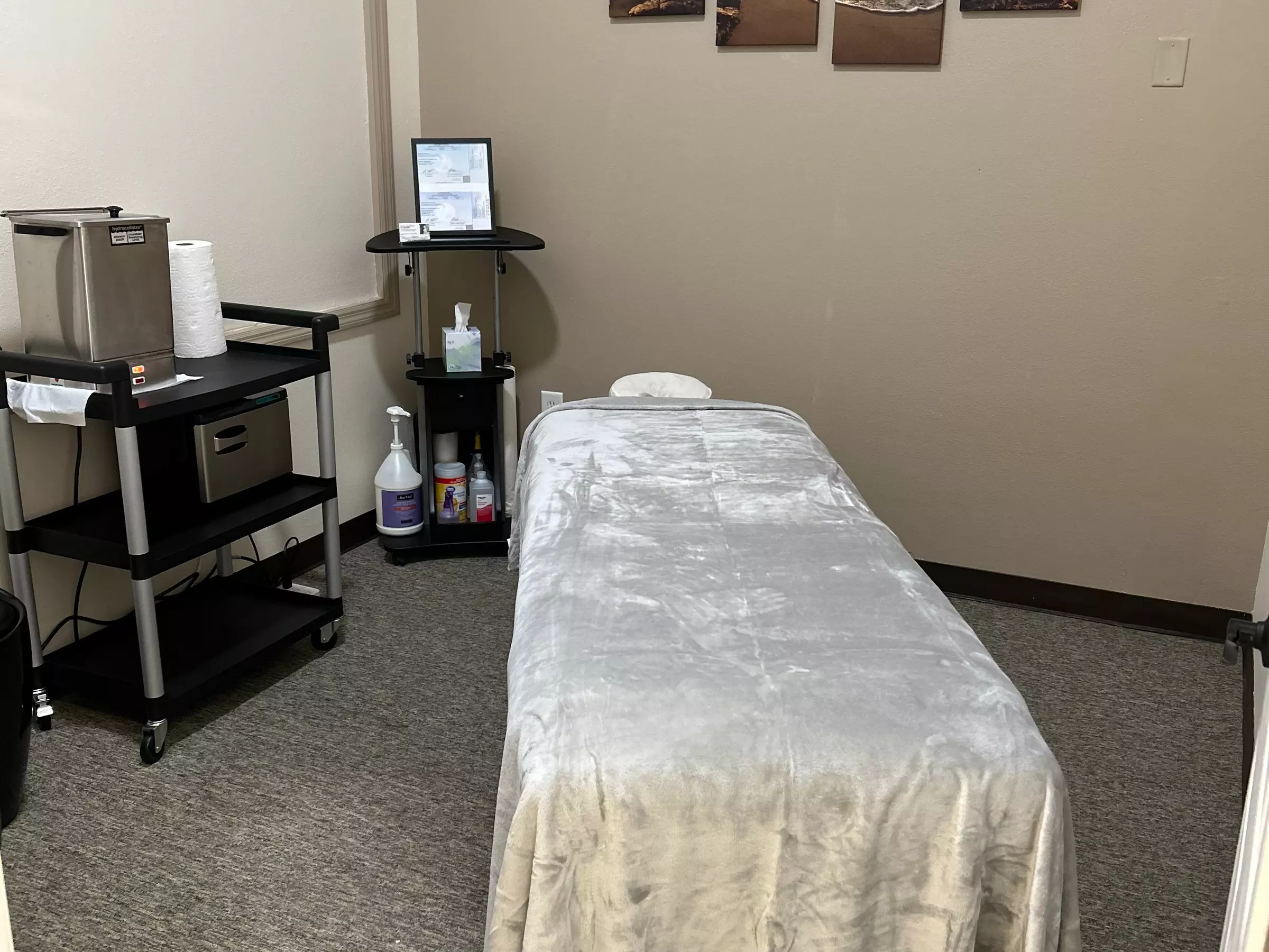 30-, 60- or 90-Min Massage (Swedish, Deep Tissue/ Reflexology)