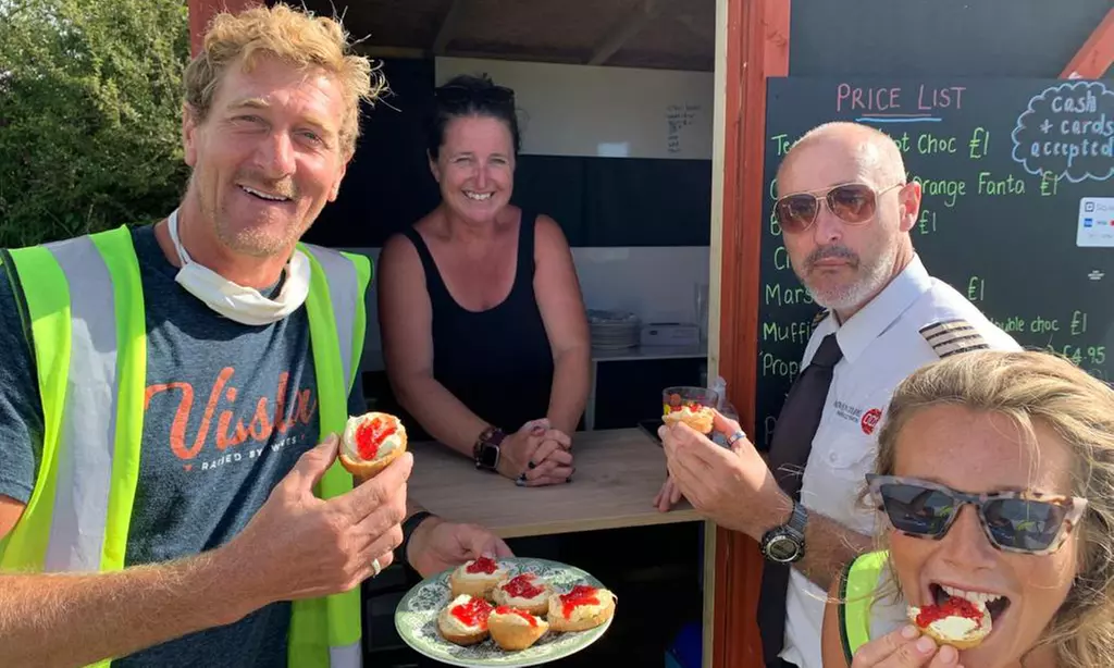 Helicopter Trip and Hike for 2 | Enjoy Thrill and Serenity