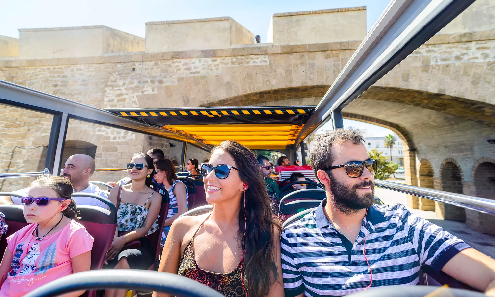 Ticket de 2 días para bus turístico por Cádiz para 1 niño o adulto