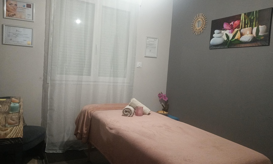 Image 2: Jusqu'à 34% de remise chez Atelier cils et massages