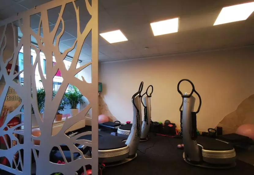 Bis zu 86% Rabatt auf den Power Plate/Vibrationstraining bei Pretty Woman Michael Paepcke - Second Medium