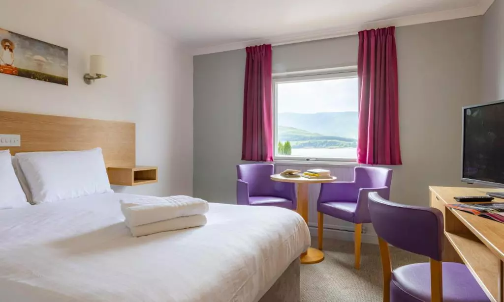 Fort William: Double or Twin room with Breakfast, £30 F&B voucher