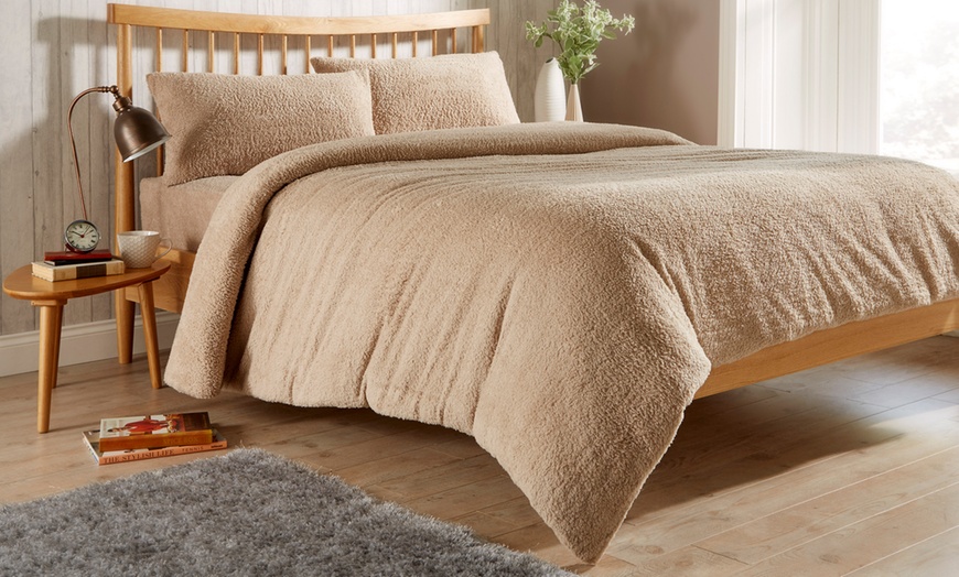 Image 5: Plush Teddy Bear Bedding