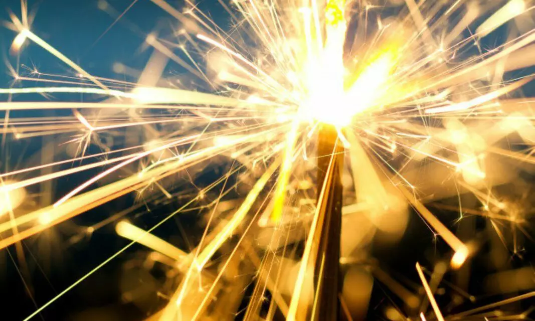 Wunderkerzen o. Vulkan-/Fontänen