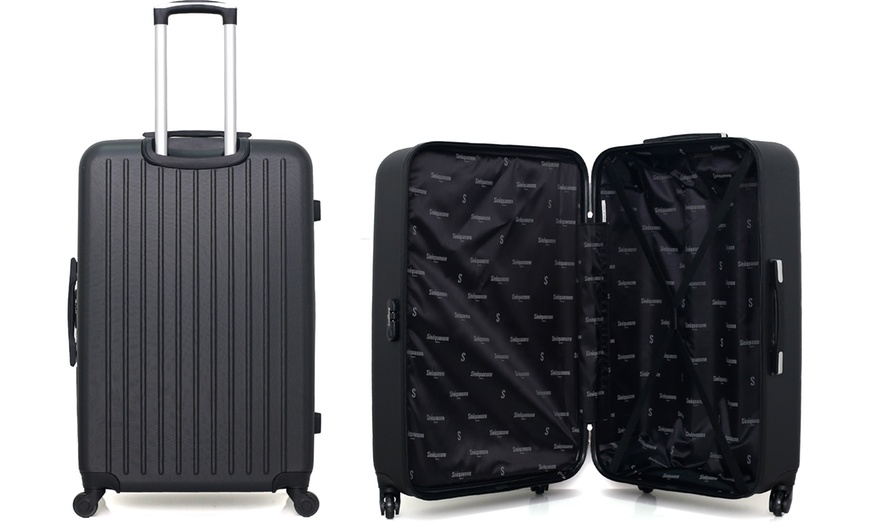 Image 4: Set of Three Suitcases