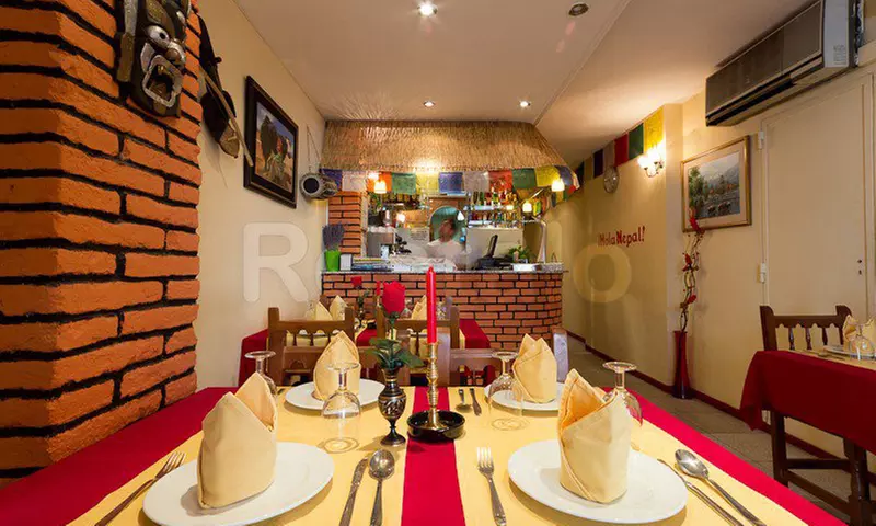 ¡Descubre la magia de la cocina nepalí en Hola Nepal!