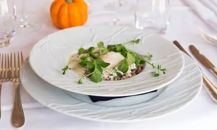 Découvrez une table d’exception nichée au cœur de la Provence